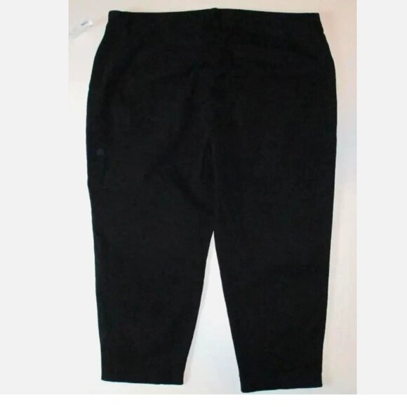 Black Capri Pants NWT Smooth Slim Cotton Blend Old Navy Midrise Pull On Sz 22 - Picture 4 of 7